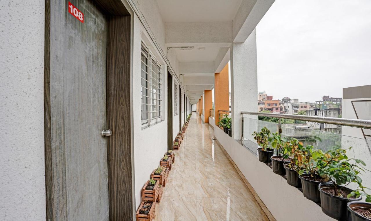 Itsy Hotels Flowers Park ナーシク エクステリア 写真