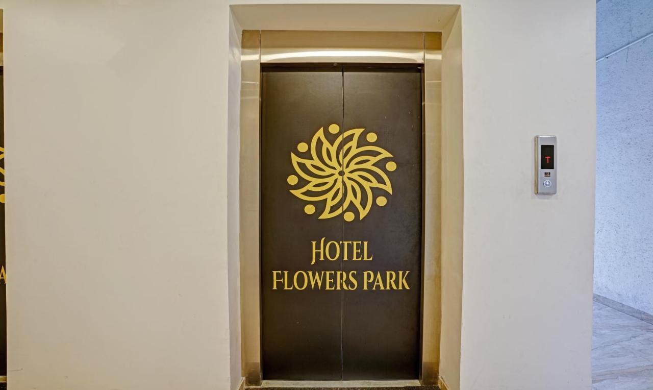 Itsy Hotels Flowers Park ナーシク エクステリア 写真